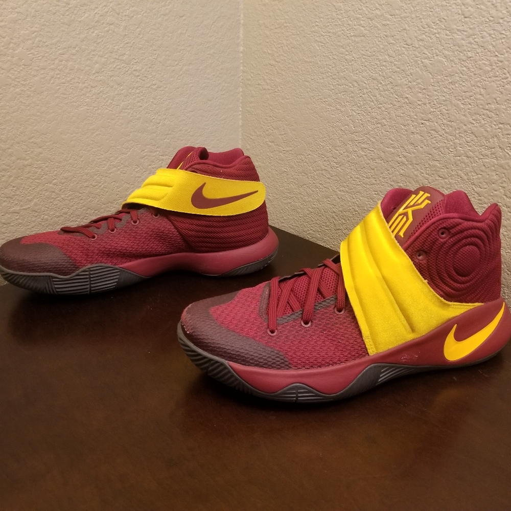 kyrie 2 mens